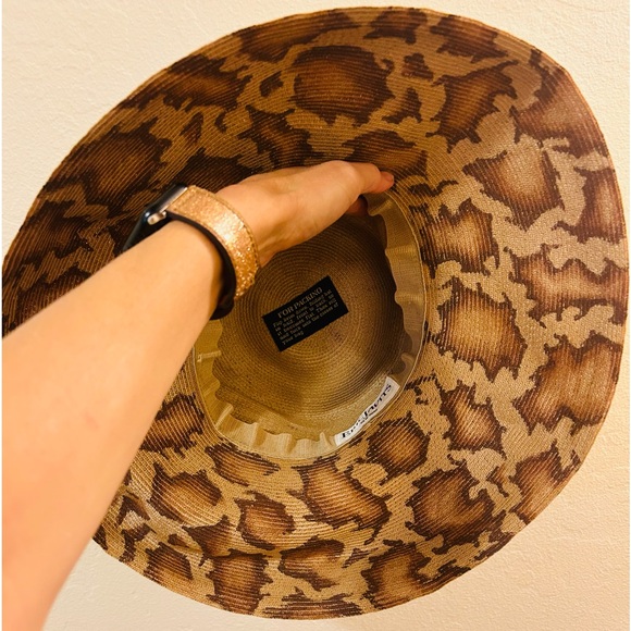 Eric Javits New York Cheetha Hat - Picture 3 of 6